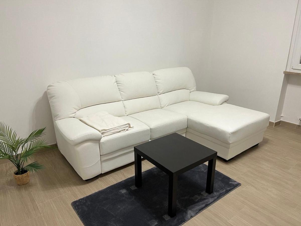 -La Casa Di Elio- -Centrale Tra Milano e Como- - Bed and Breakfast Mariano Comense