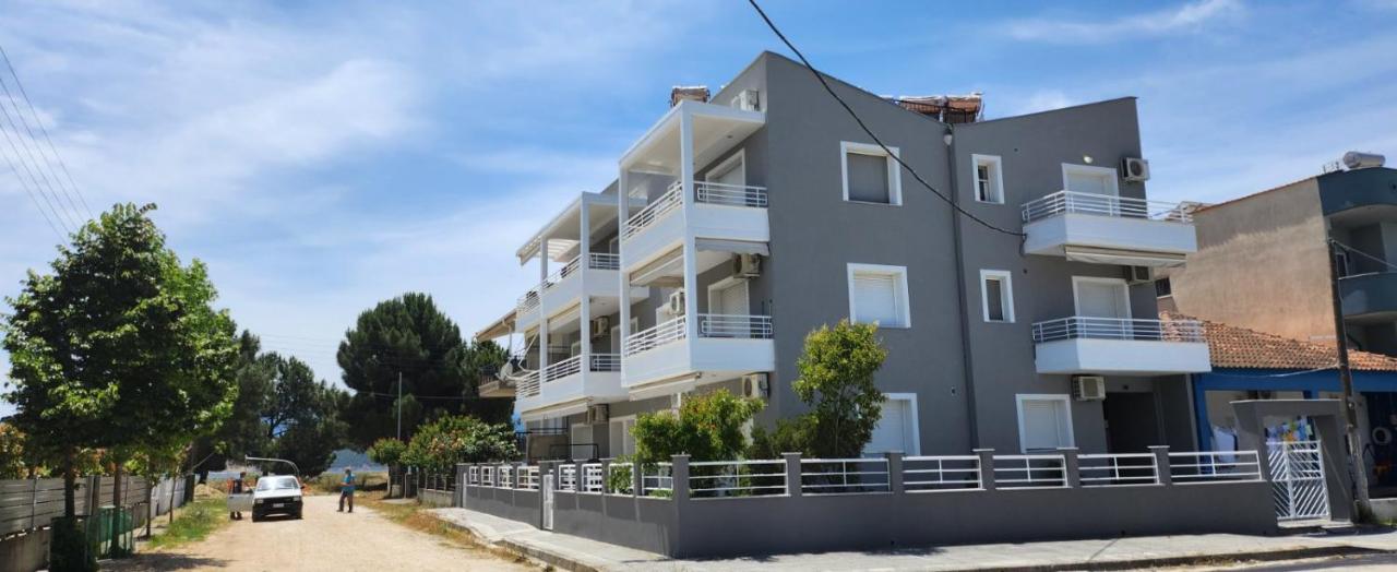 Sea Side Lux family appartment - B&B Keramotí