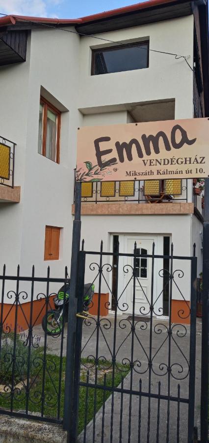 Emma vendégház - B&B