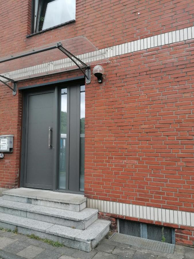 Helle 3 Zimmer Wohnung - B&B Krefeld