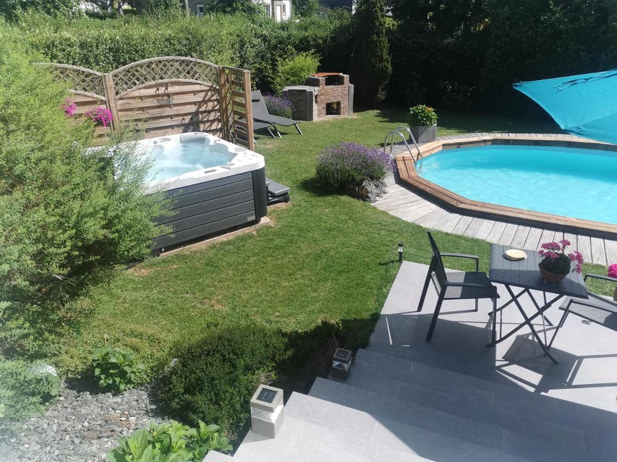 Doppelzimmer mit Gartenblick