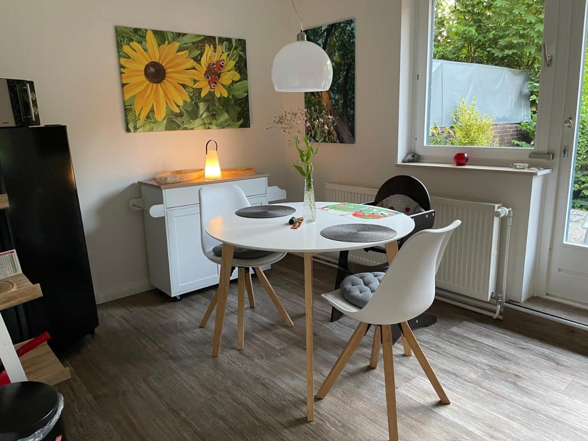 B&B Seevetal - HUUS UTSPANN FeWo mit Terrasse - 23 km vor Hamburg - - Bed and Breakfast Seevetal