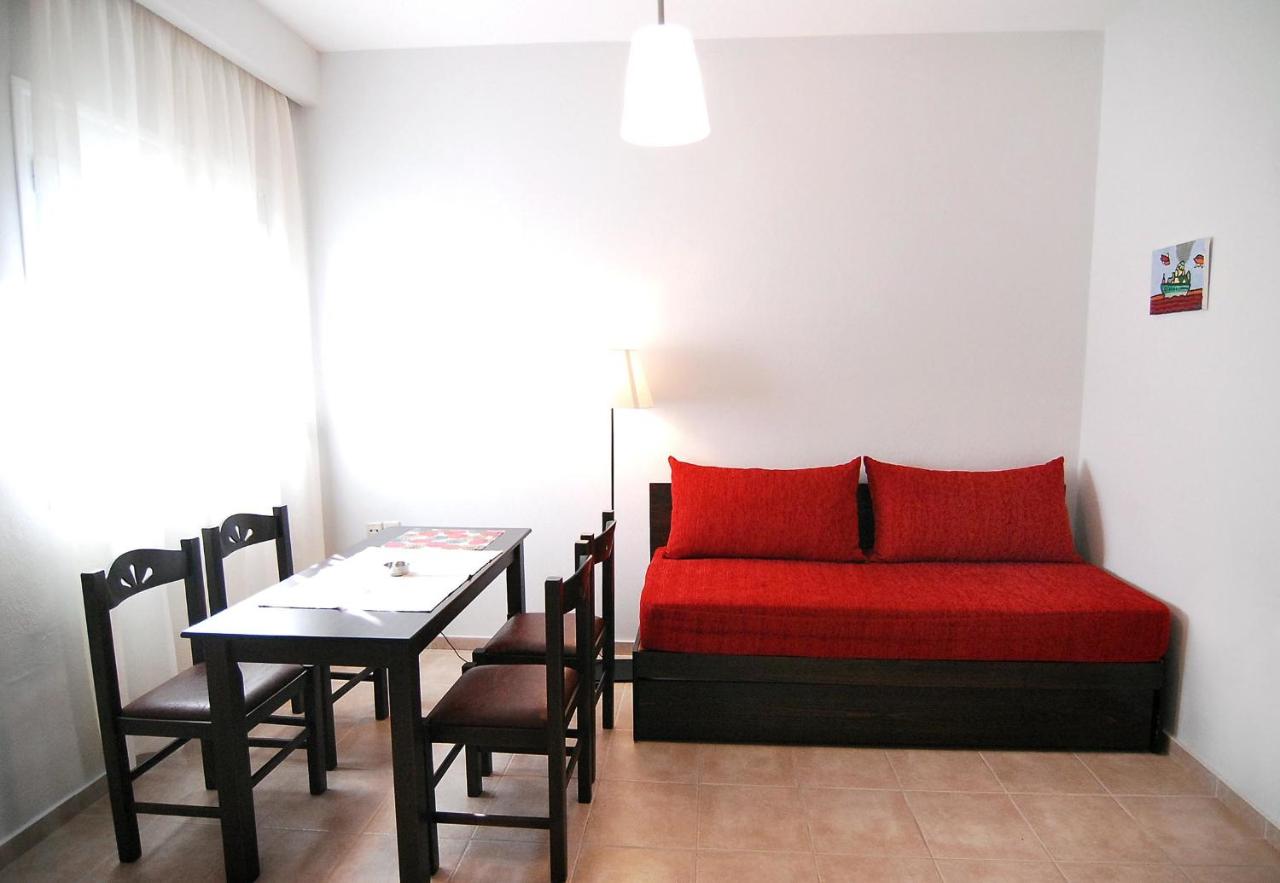 Fairytale Apartments - Bed and Breakfast Platariá