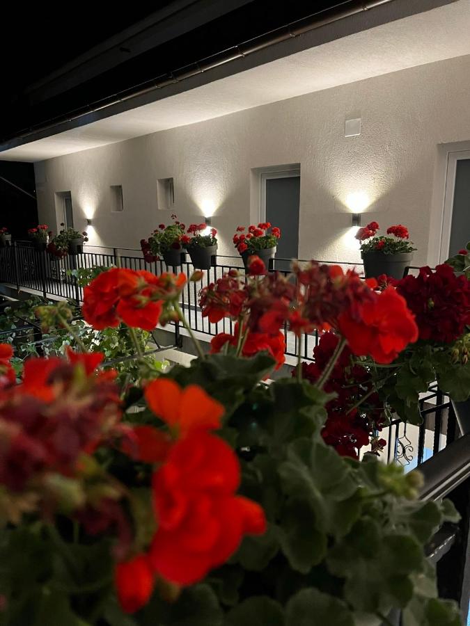 Maison 25 - Bed and Breakfast 2 Mai