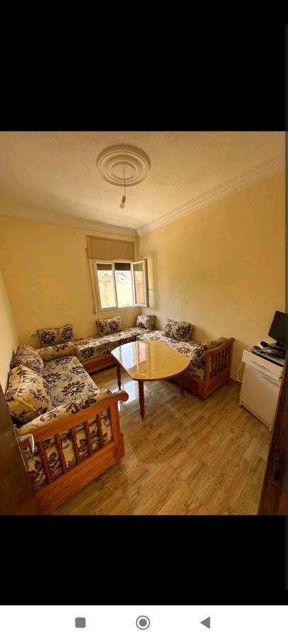 Relaxing Seaview Apartment 1 Bedroom & Comfortable Living Room - Ferienwohnung Al-Hoceima