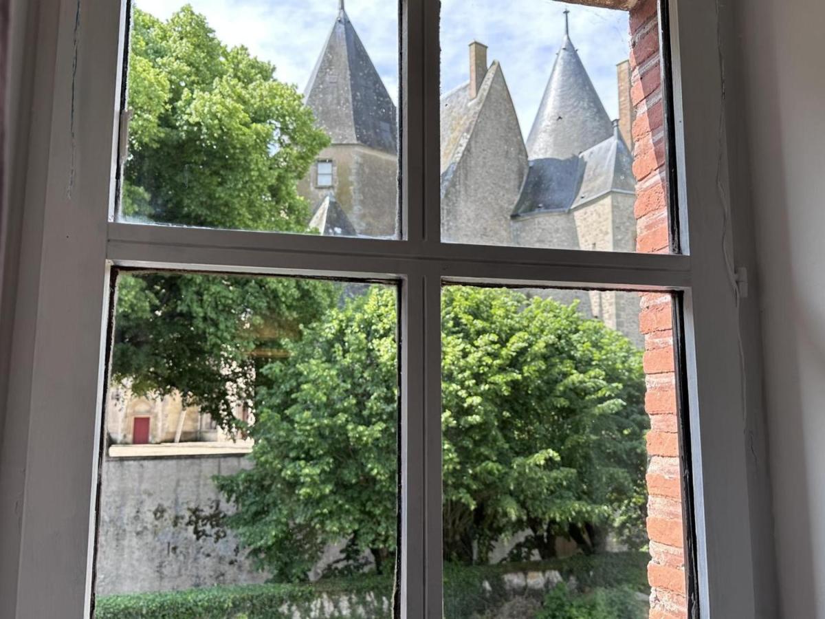 Charmante Cure Ancienne avec Jardin et WiFi, Près de Vichy - FR-1-489-459 - Chambres d’hôtes Jalogny