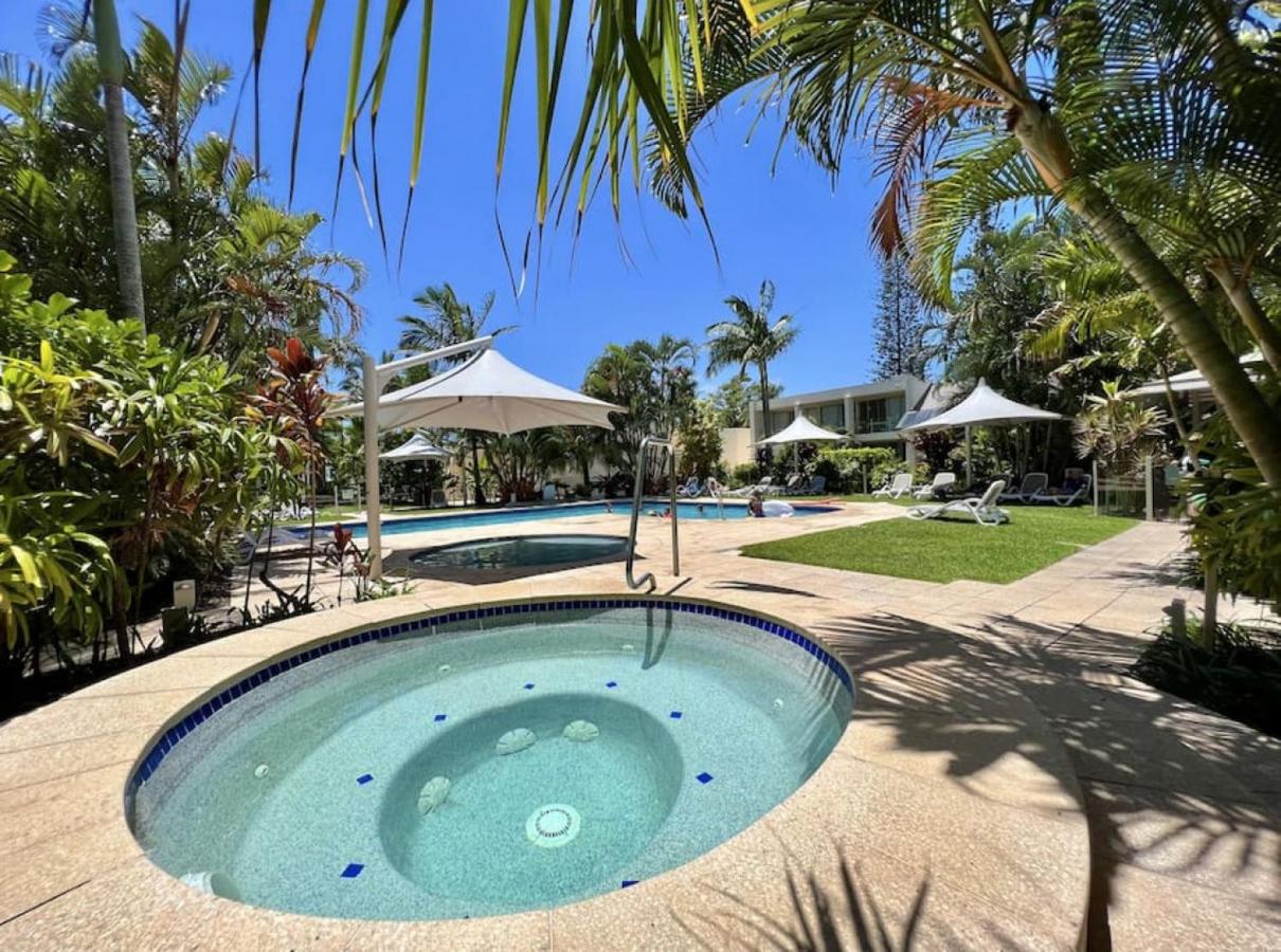 B&B Noosa - Noosa waterfront resort mins walk from Hastings 40NH - Bed and Breakfast Noosa