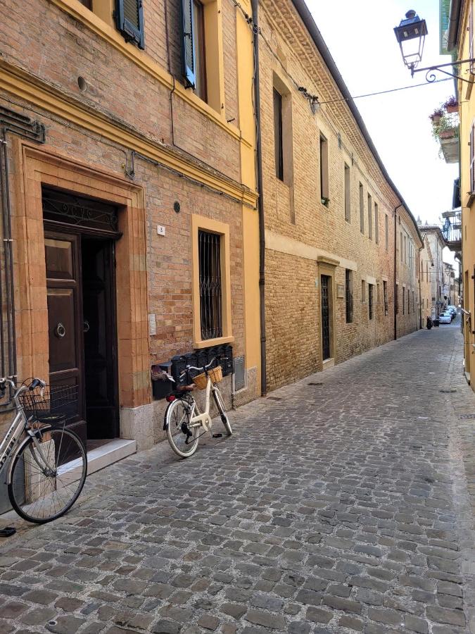 Centro storico a 10 min dal mare - B&B Fano
