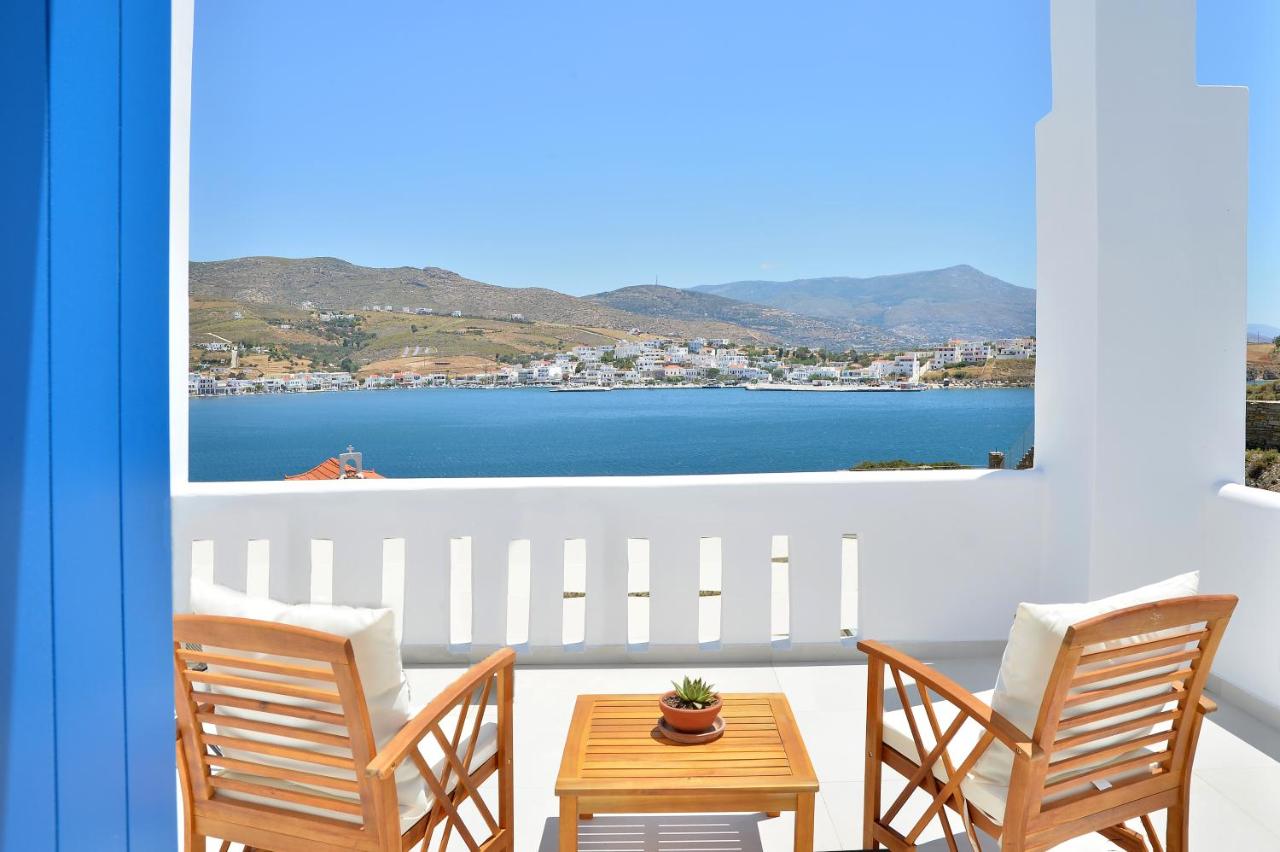 Villa & Studio Hydroussa Sea View - Chambres d'hôtes Gávrio