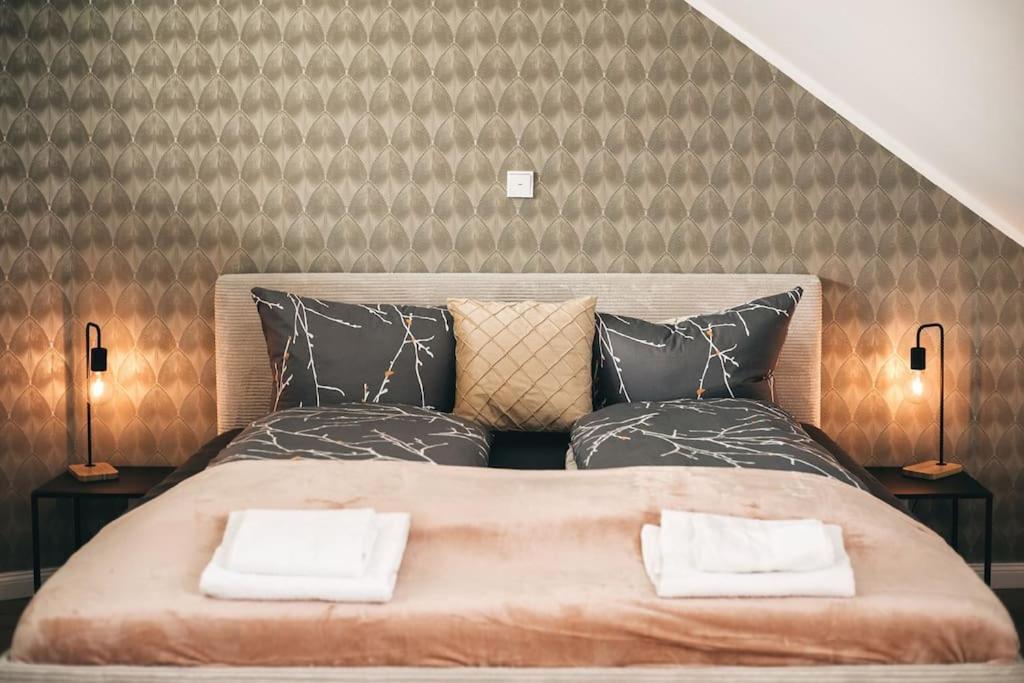 TIP! Toplage in Dresden! Moderne 100 qm Ferienwohnung für Familien und kleine Gruppen - Chambres d'hôtes Dresde