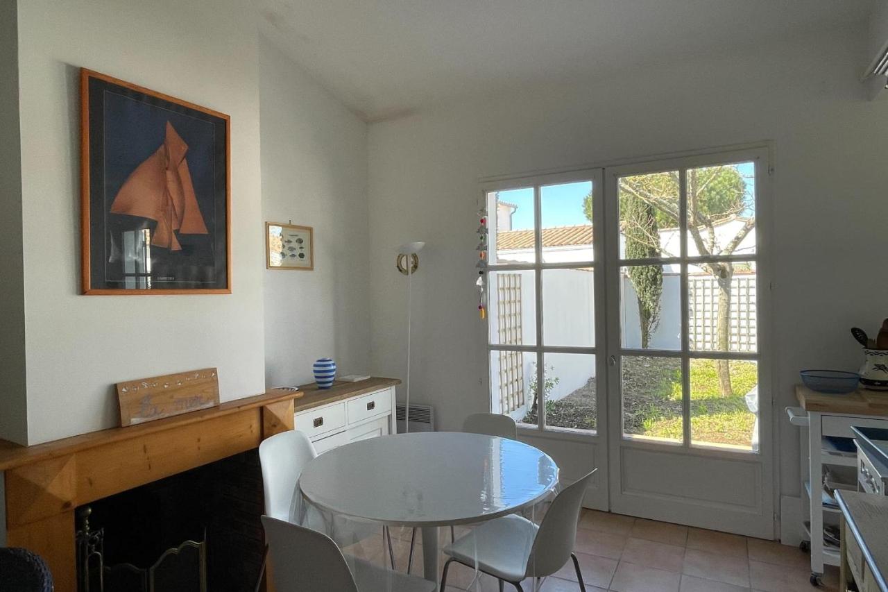 75m near the beach with garden and terrace - Bed and Breakfast