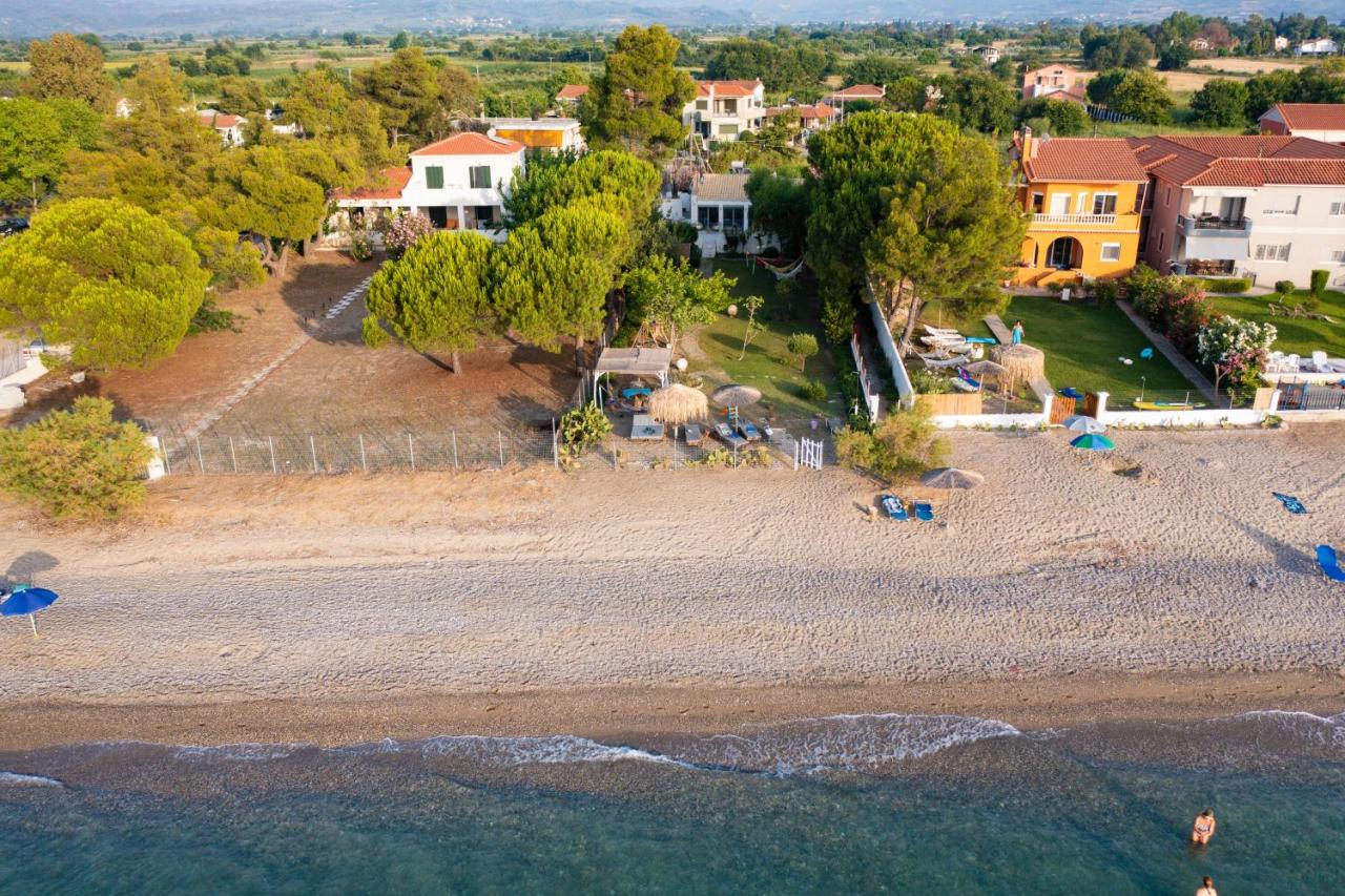 B&B Istiaia - Beach Villa Next To The Waves! - Bed and Breakfast Istiaia