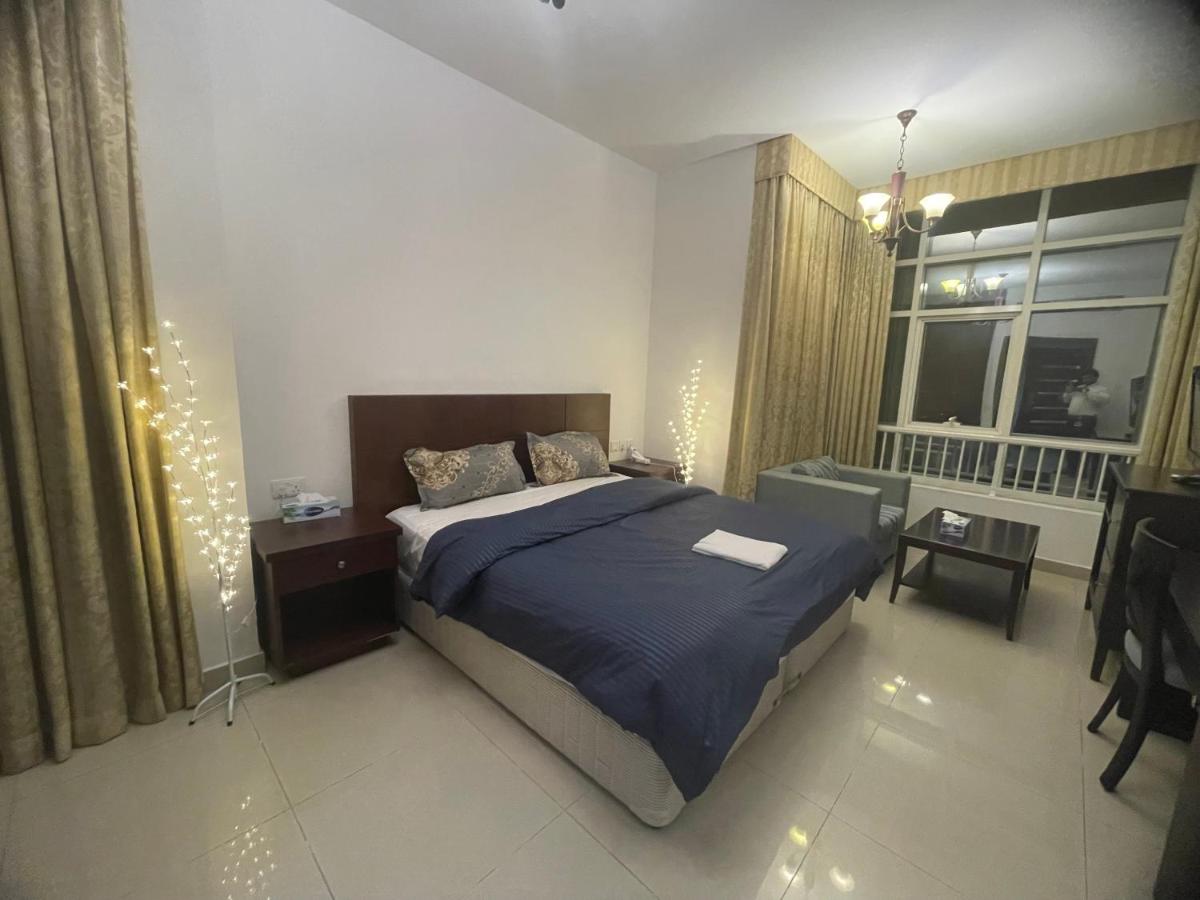 B&B Abu Dhabi - Beautiful Furnished Studio Building Apartment 903 AL Nahyan - Bed and Breakfast Abu Dhabi