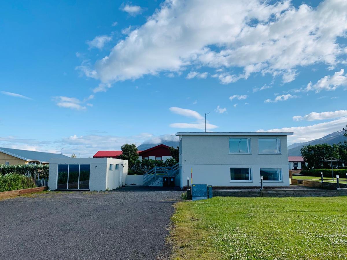Waterfront Fjord House - Ferienwohnung