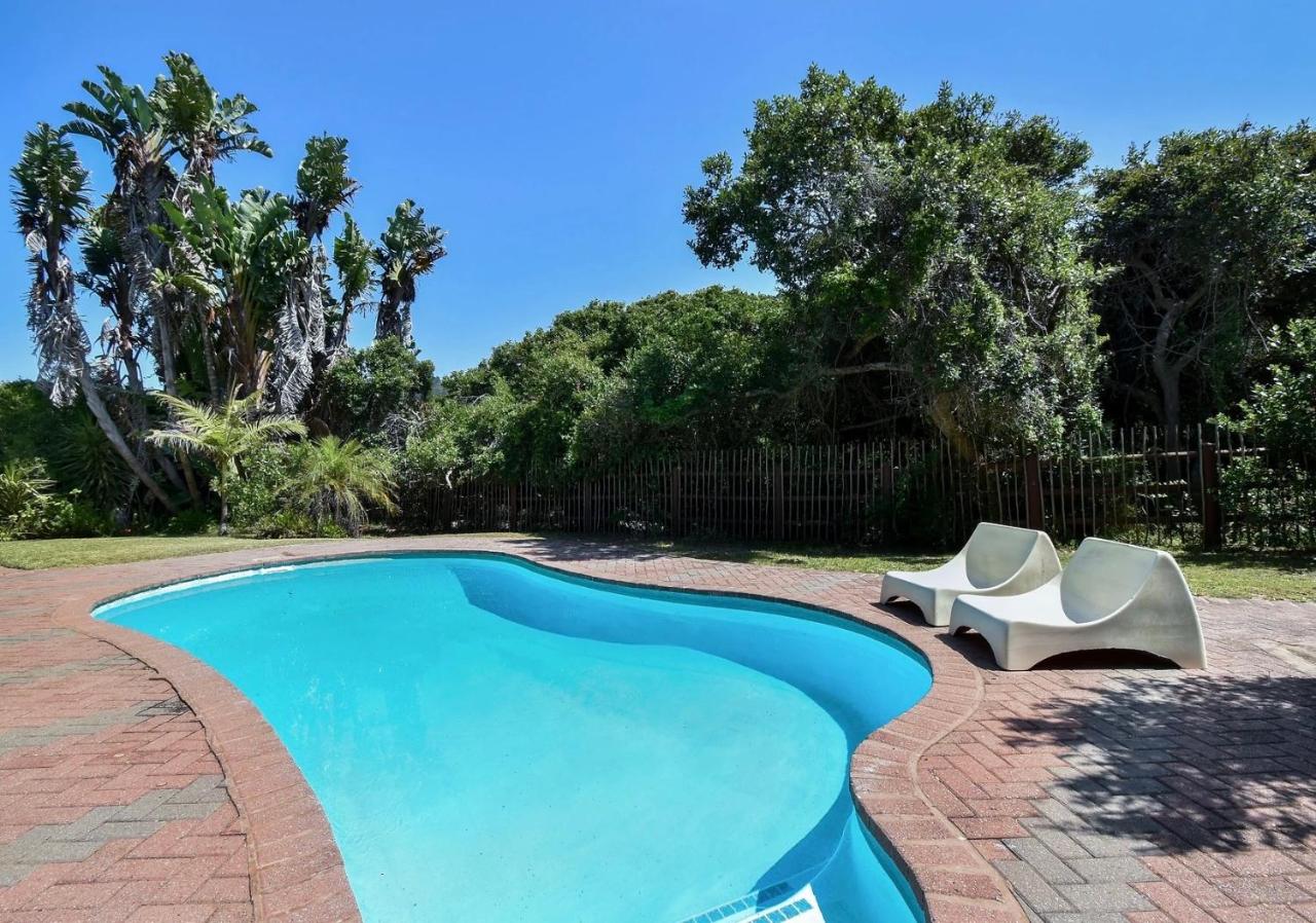 Abalone Beach House - B&B