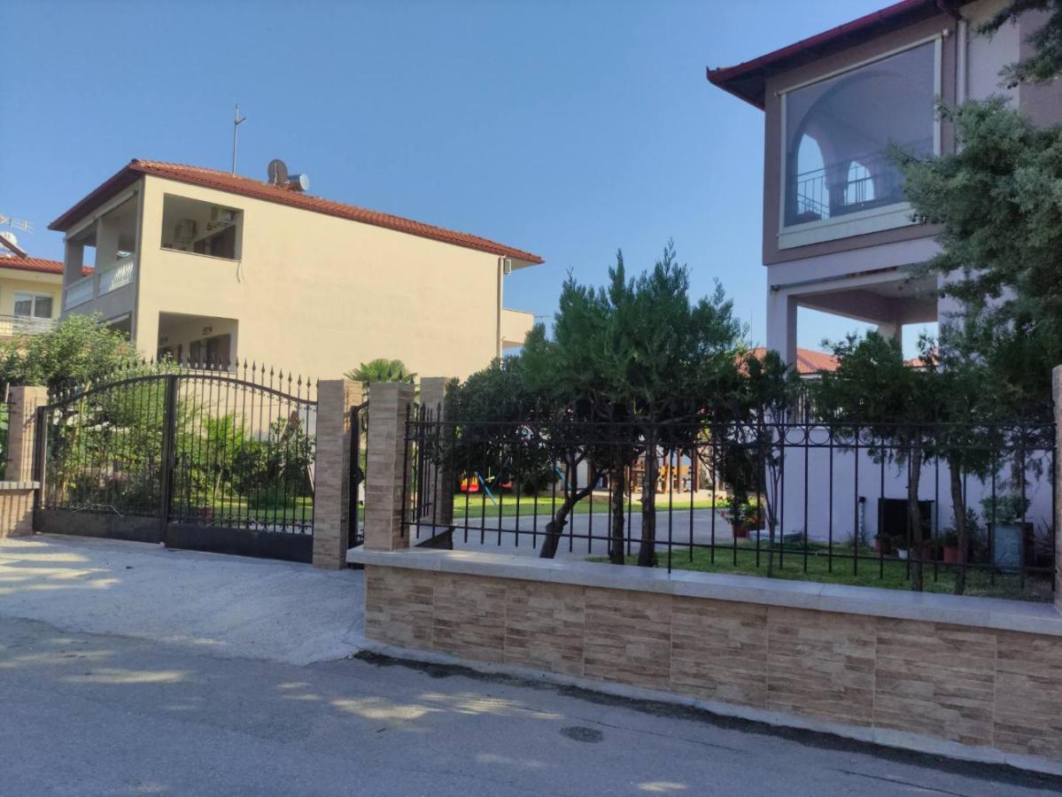 Polynikis Apartment - Bed and Breakfast Níkiti