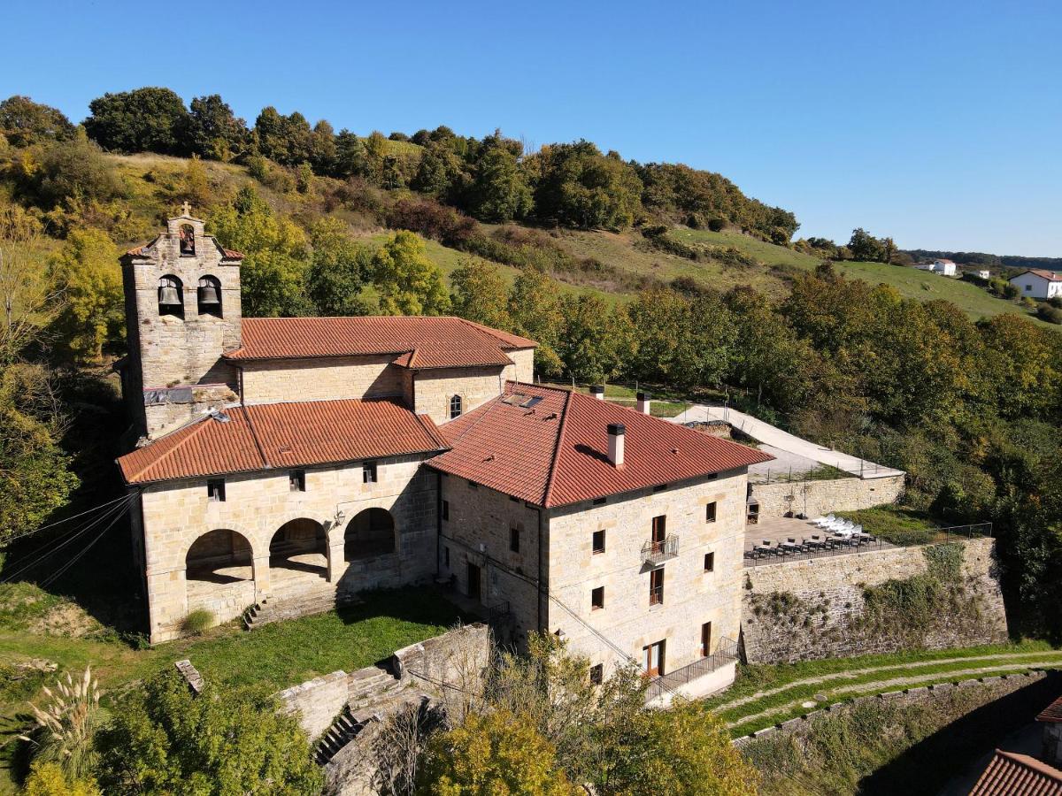 B&B Oscotz - Palacio de Aralar Alta Familias - Bed and Breakfast Oscotz