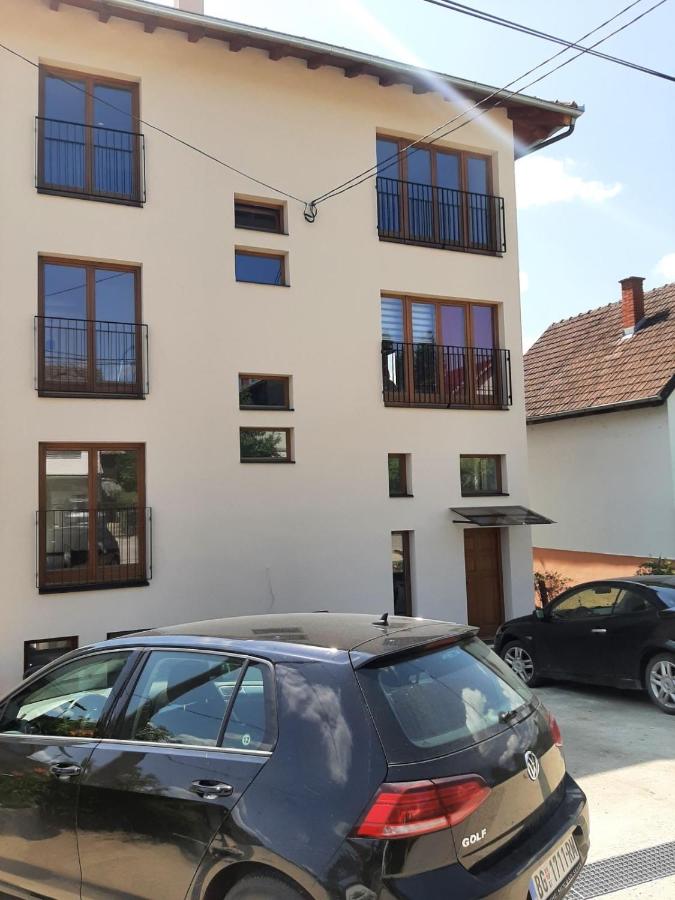 Ime Ruze apartmani Banja Vrujci - B&B Gornja Toplica