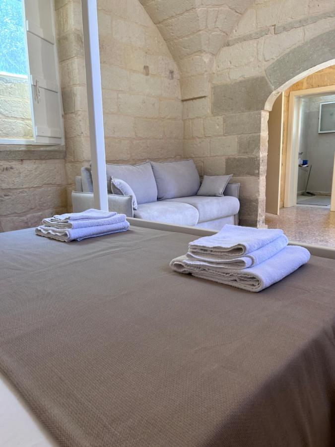 Studio with Spa Bath