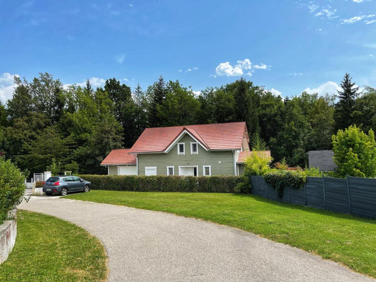Appartement au calme avec terrasse verdoyante entre Annecy et Genève - Ferienwohnung