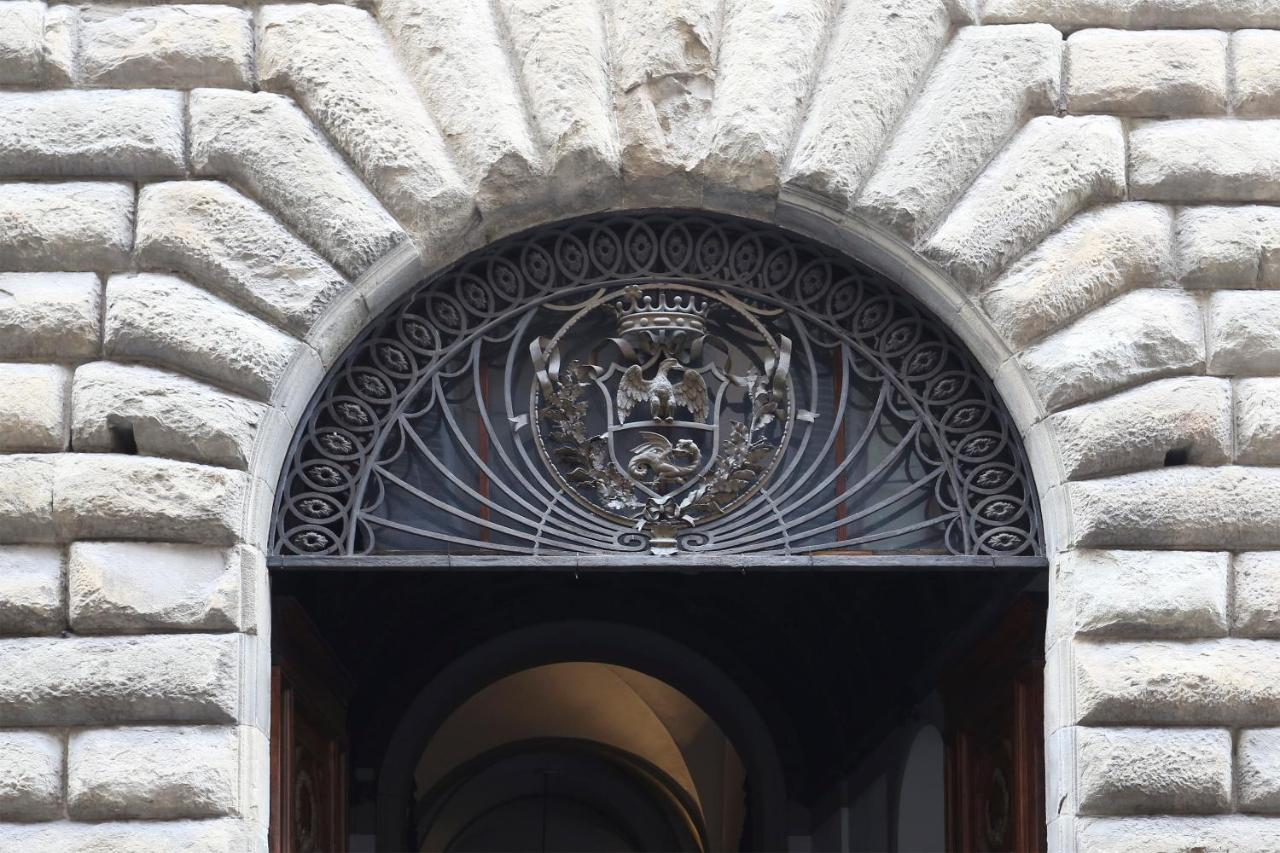 Studio apt No2 Ancient Palazzo - Ferienwohnung Florenz