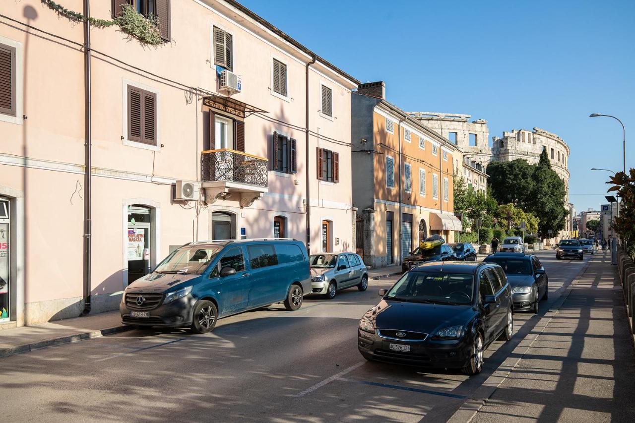 Via Flavia Luxury Accommodation with FREE private parking - B&B