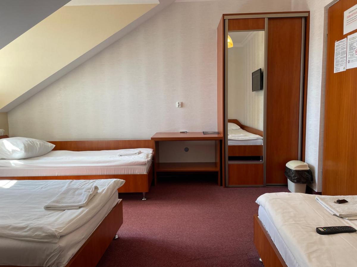 Quadruple Room with Shared Bathroom