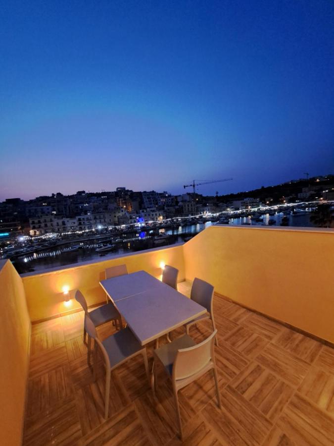 B&S Accommodation Seafront Duplex Penthouse - B&B