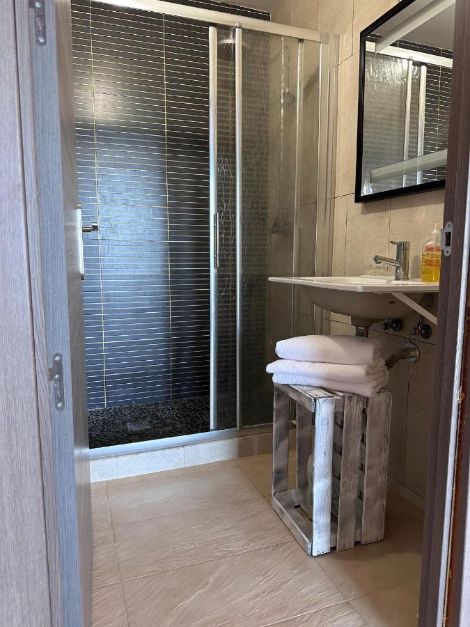 Chambre Double Deluxe avec Douche