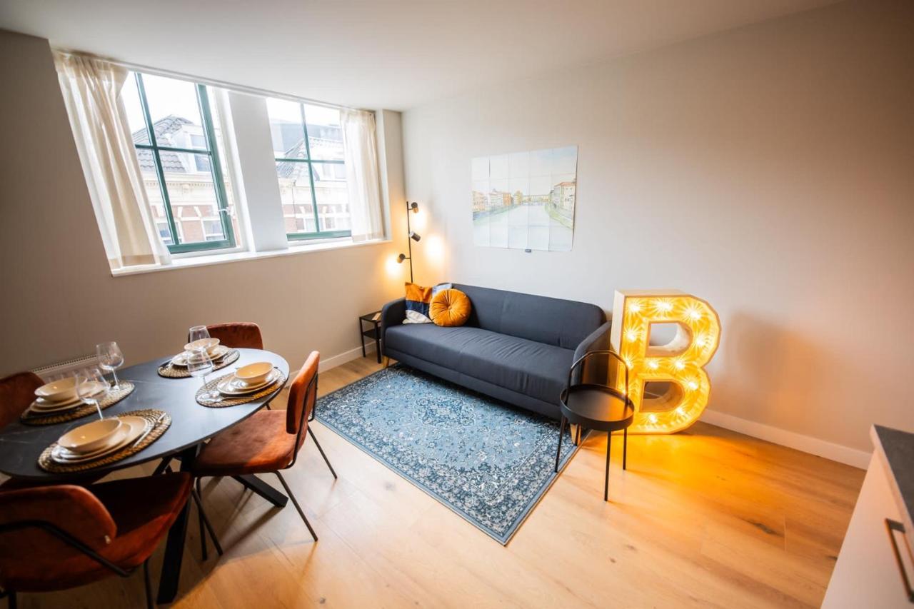 B&B Rotterdam - Balanced 3 Bedroom Serviced Apartment 68m2 - Bed and Breakfast Rotterdam