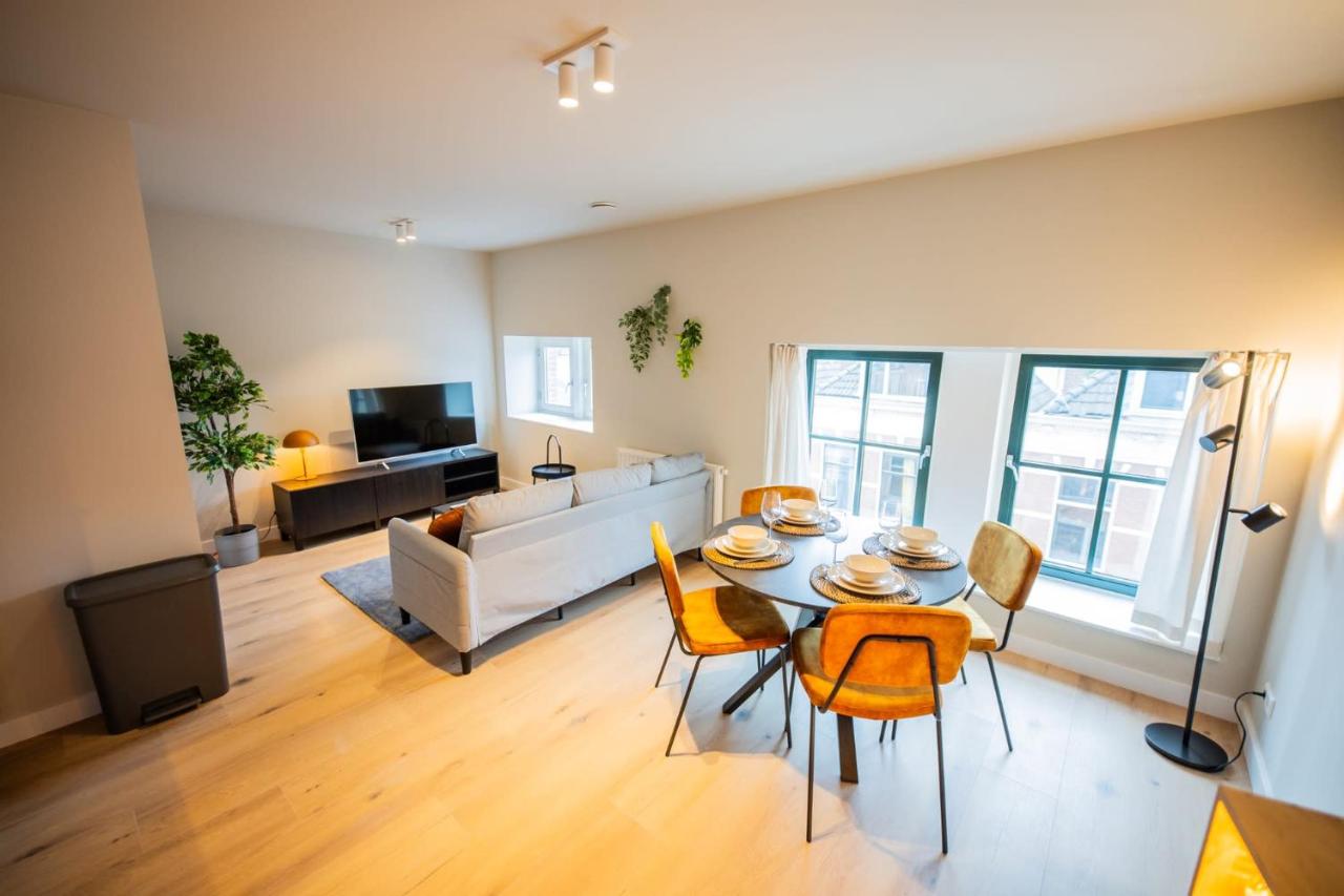 B&B Rotterdam - Deluxe 3 Bedroom Serviced Apartment 73m2 - Bed and Breakfast Rotterdam