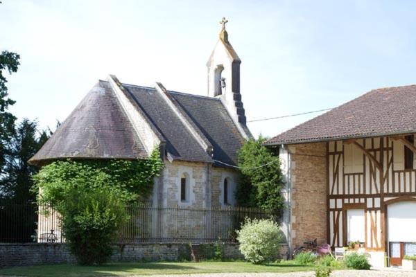Gîtes du Château de Crespy - B&B Crespy-le-Neuf