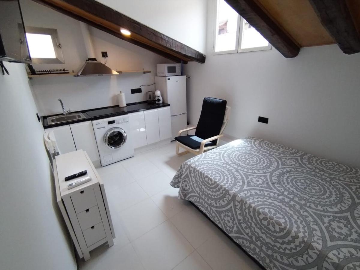 Estudio Centro - Puerta del Sol - Bed and Breakfast