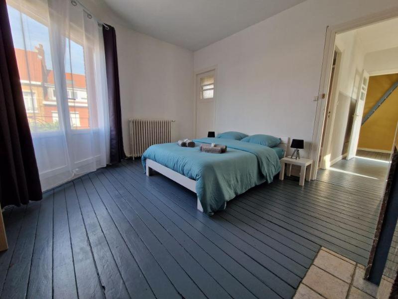 Appartement duplex Coudekerque-Branche - Ferienwohnung