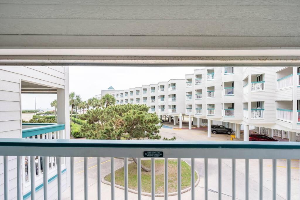 GypSEA Blu Beach Condo Steps to the Beach - B&B