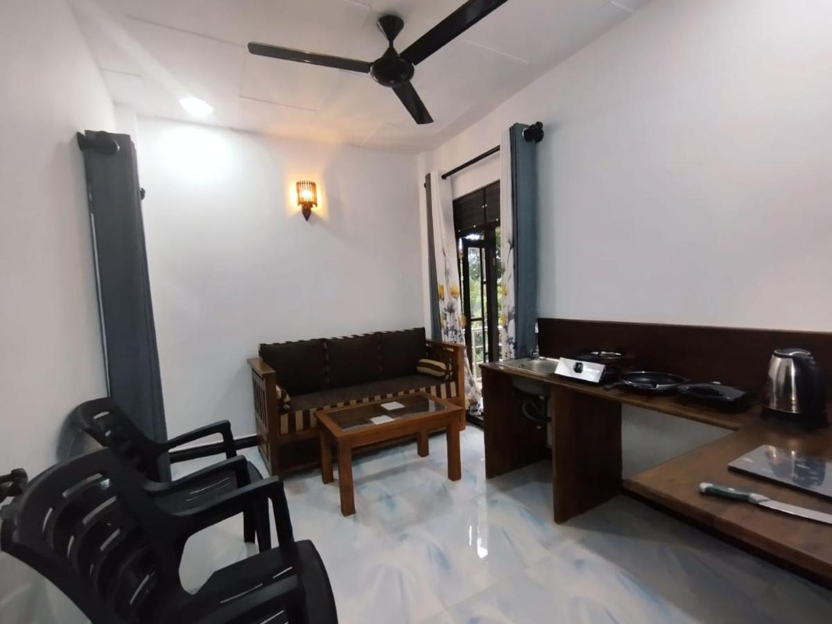 SUMITH VILLA - Chambres d'hôtes Mirissa city