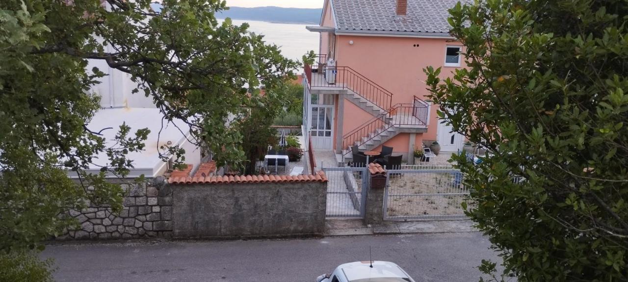 Apartments with swimming pool 9x4m - B&B Selce