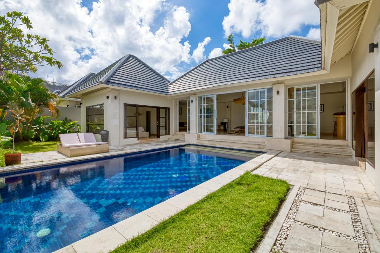 Villa Kota Seminyak 2BR and private pool at Casa Benita - B&B