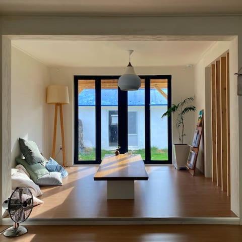 Gawkji House - B&B Jeju City