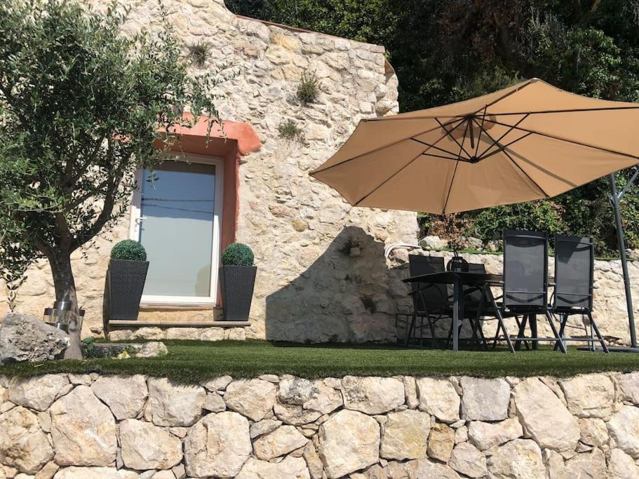 maisonnette en pierres charme fou - Chambres d’hôtes Falicon