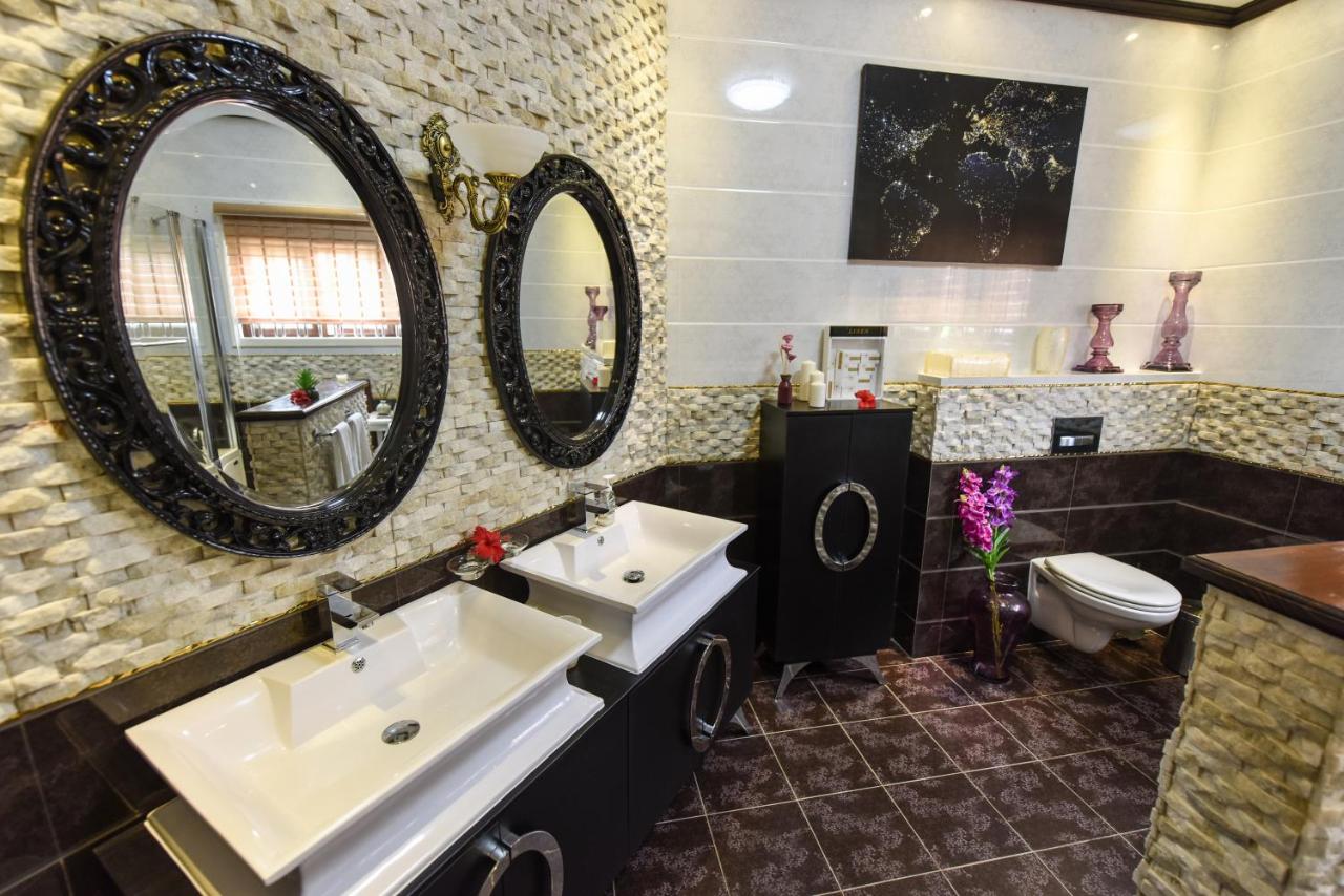 Deluxe Suite with Sea View