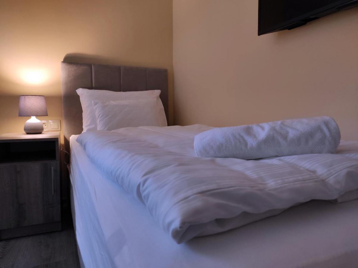 Double Room with Private External Bathroom
