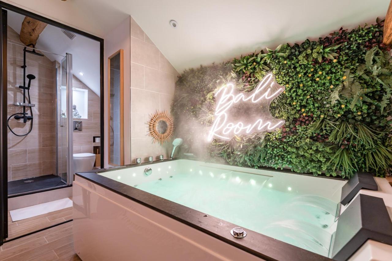 BALI ROOM / Magnifique studio évasion JACCUZI - B&B