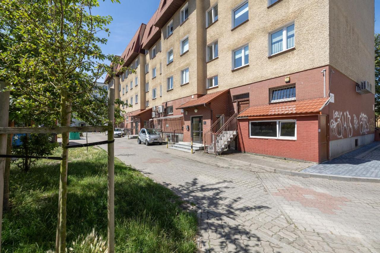 Źródlana Two-Bedroom Apartment with Balcony Kołobrzeg by Noclegi Renters - Ferienwohnung Kolberg