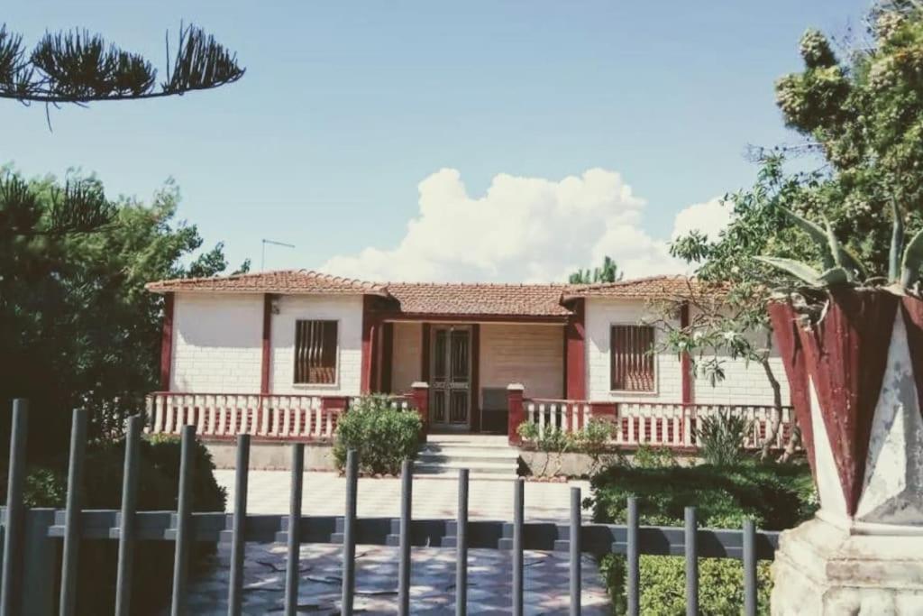 Beach House Focallo (private car park) - Ferienwohnung