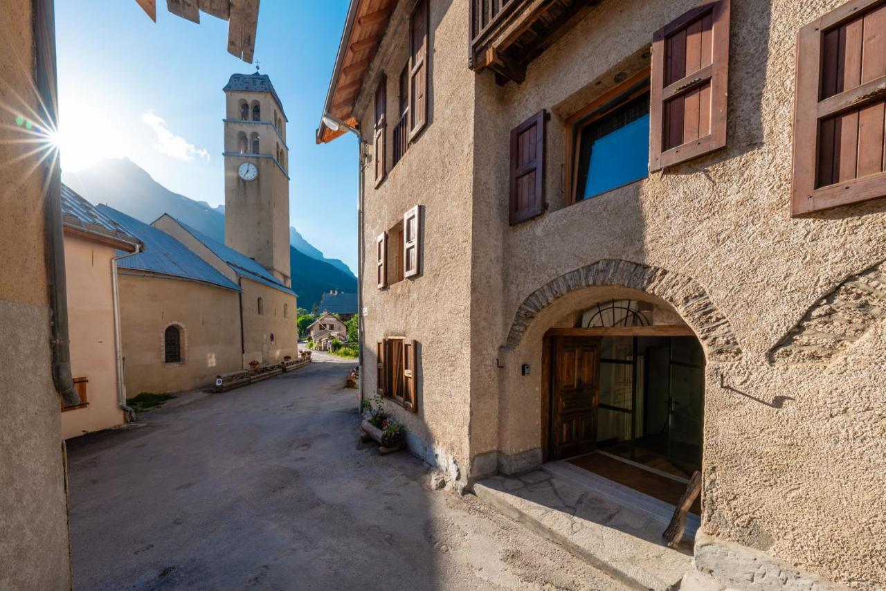 Maison Patou, superbe duplex au coeur du village du Casset, Le Monêtier les Bains, Serre Chevalier - B&B