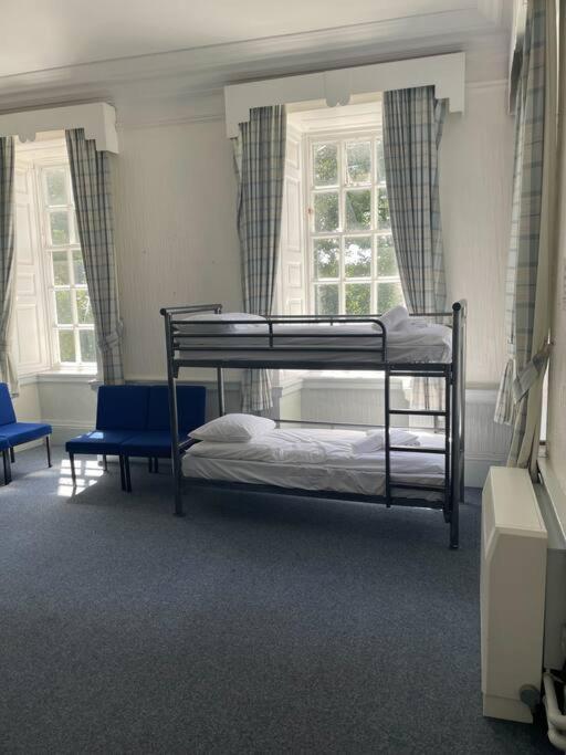 B&B Llandudno Junction - Marle Hall - Dorm Rooms (Yellow) - Bed and Breakfast Llandudno Junction