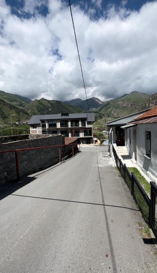 Meshia Apartment - Chambres d’hôtes Stepantsminda