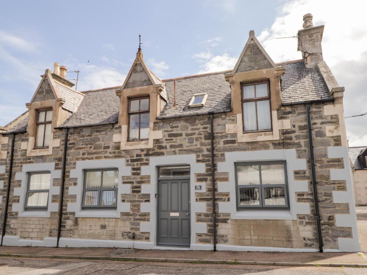 B&B Buckie - 18b New Street - Bed and Breakfast Buckie