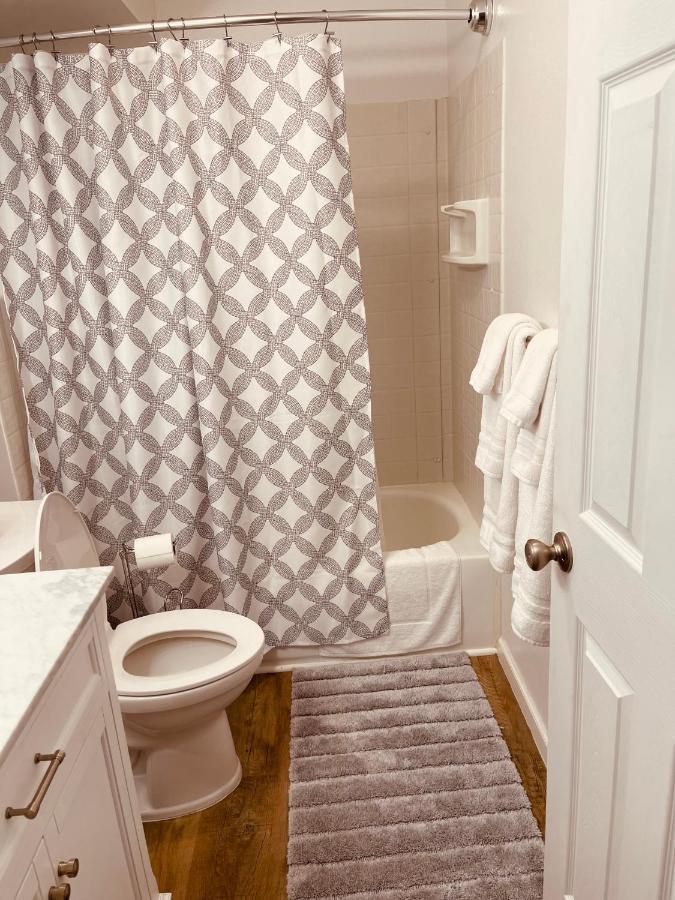 North Star Place Apt 8 - B&B Fairbanks